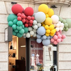 Guirnalda globos BALI montada (solo Barcelona y Madrid)